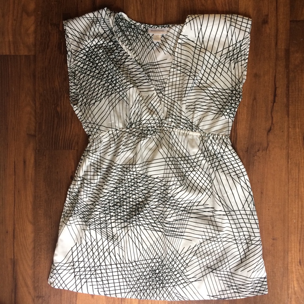 Motherhood maternity black and white tunic